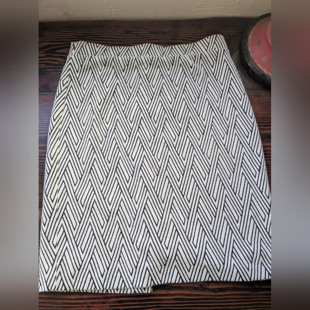 Banana Republic Geometric Mini Skirt | Size 8